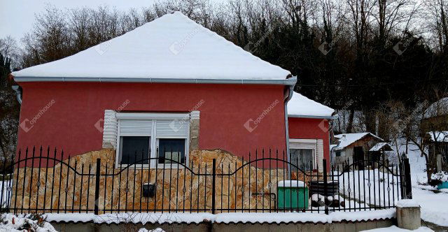 Eladó családi ház, Zalaszentmártonon 18.9 M Ft, 2 szobás