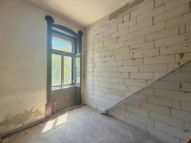 Eladó téglalakás, II. kerületben, Buday László utcában