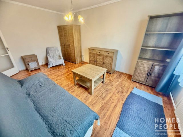 Eladó téglalakás, Szegeden 43 M Ft, 2 szobás