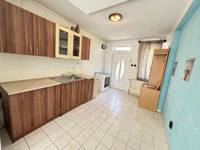 Kiadó téglalakás, albérlet, Győrött 130 E Ft / hó, 2 szobás
