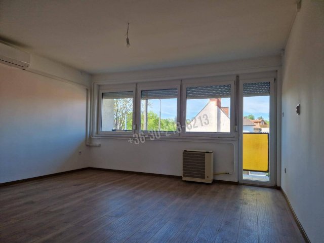 Eladó téglalakás, Egerben 58 M Ft, 3 szobás