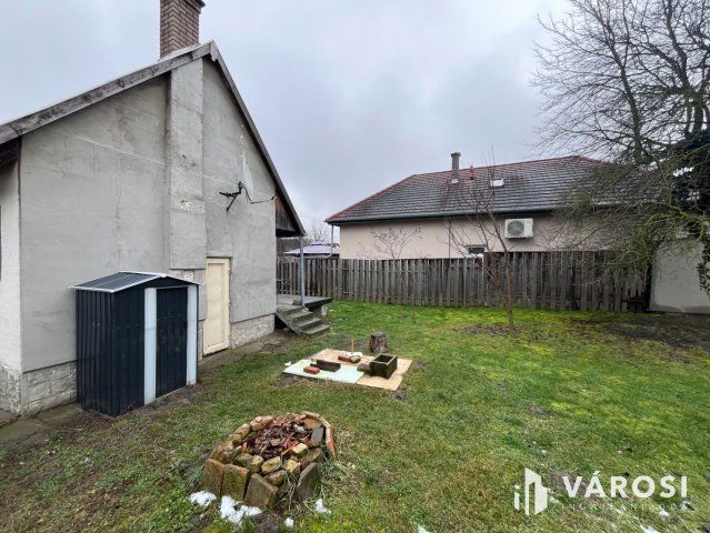 Eladó nyaraló, Győrött 34.9 M Ft, 2 szobás