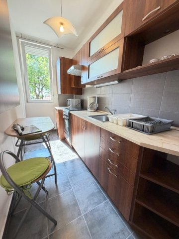 Kiadó téglalakás, albérlet, Győrött 150 E Ft / hó, 1+1 szobás
