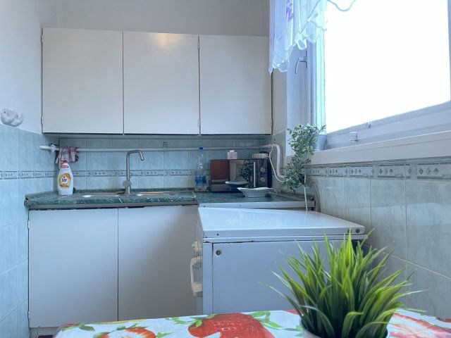 Eladó panellakás, Miskolcon 36.9 M Ft, 3 szobás