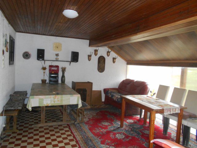 Kiadó nyaraló, Dobozon, Remetei utcában 100 E Ft / hó