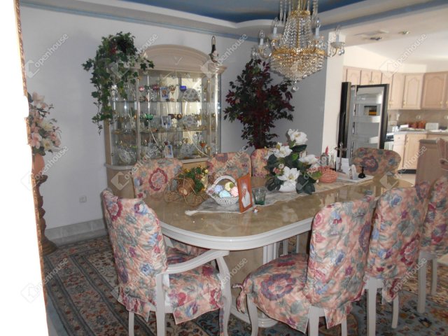 Eladó nyaraló, Hévízen 290 M Ft, 8 szobás