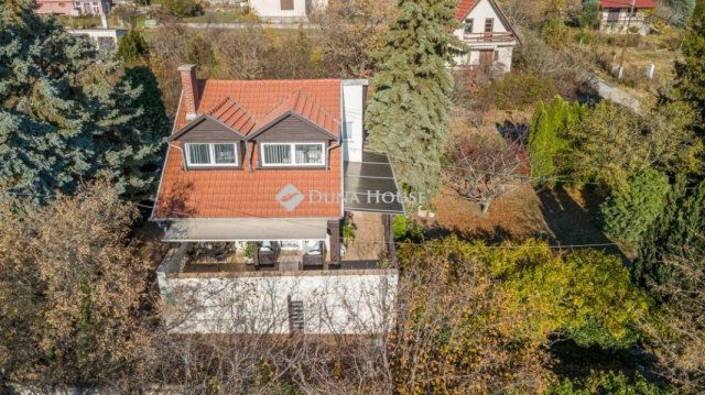 Eladó családi ház, Szentendrén 149.9 M Ft, 5 szobás