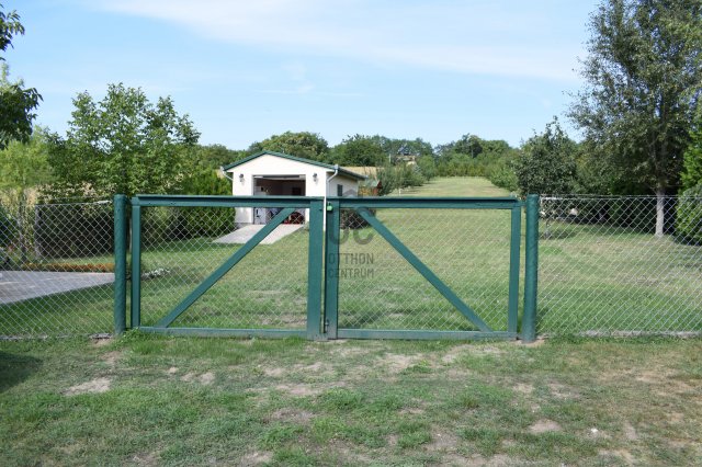 Eladó telek, Tökön 37 M Ft / költözzbe.hu