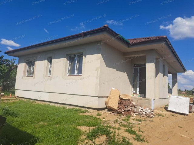 Eladó családi ház, Nyíregyházán 150 M Ft, 4 szobás