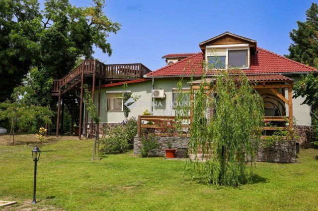 Eladó családi ház, Tökölön 185 M Ft, 6 szobás