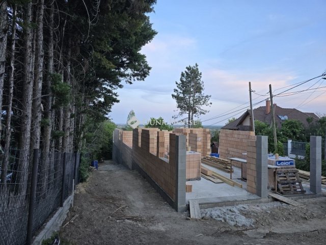Eladó ikerház, Diósdon 165 M Ft, 4+1 szobás