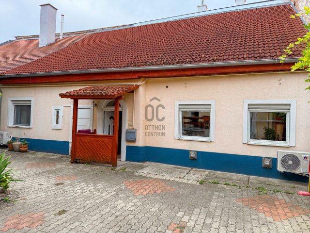 Eladó téglalakás, Sopronban 35.9 M Ft, 2 szobás