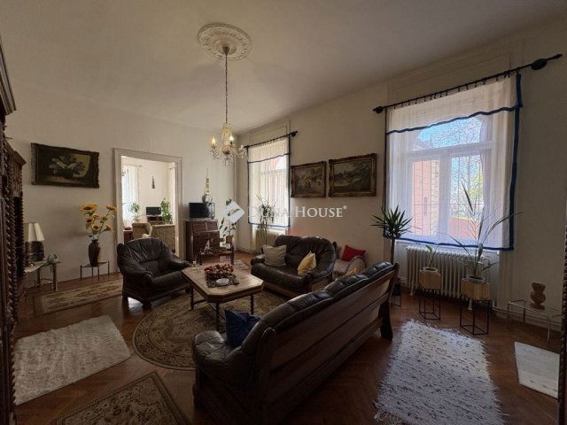 Eladó téglalakás, Győrött 89.9 M Ft, 3 szobás