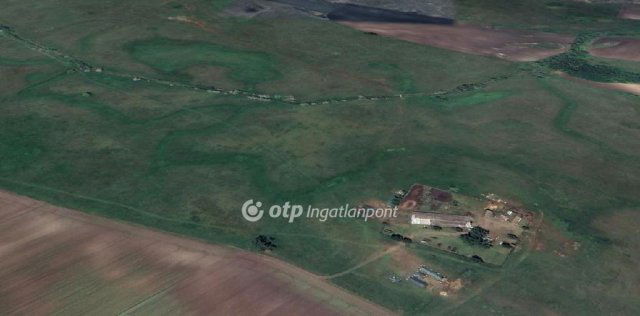Eladó mezogazdasagi ingatlan, Tóalmáson 230 M Ft