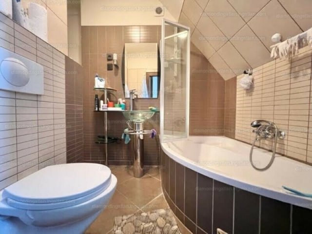 Kiadó téglalakás, albérlet, I. kerületben, Tóth Árpád sétányon