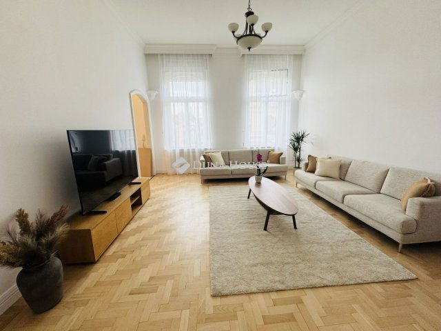 Kiadó téglalakás, albérlet, Budapesten, V. kerületben, 3 szobás
