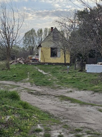Eladó családi ház, Abonyban 6 M Ft, 1 szobás