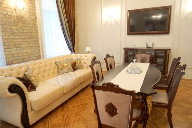 Kiadó téglalakás, albérlet, VI. kerületben, Mozsár utcában