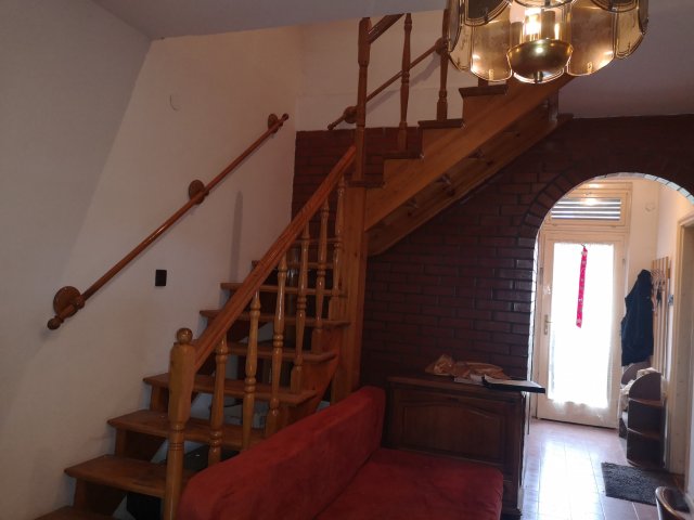 Kiadó téglalakás, albérlet, Gyulán, Tiborc utcában, 1+2 szobás