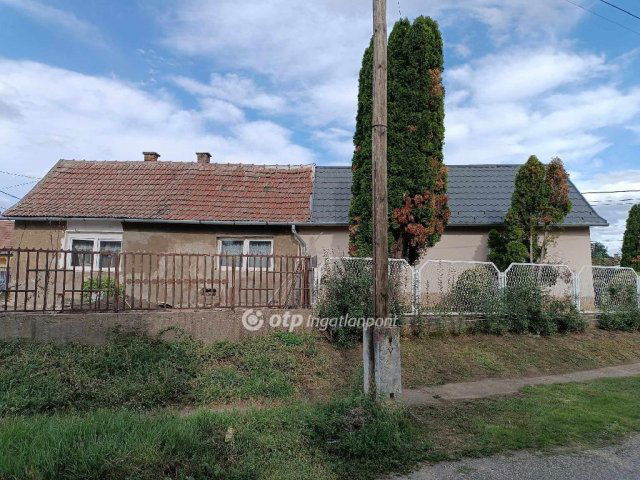 Eladó családi ház, Hajdúnánáson 13 M Ft, 2+1 szobás