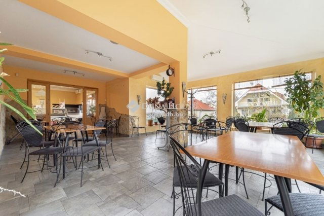 Eladó családi ház, Szigetszentmiklóson 170 M Ft, 4 szobás