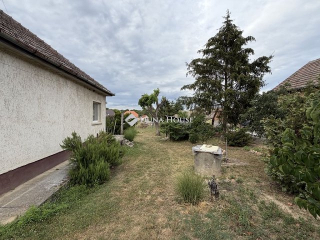 Eladó családi ház, Kókán 34.2 M Ft, 3 szobás