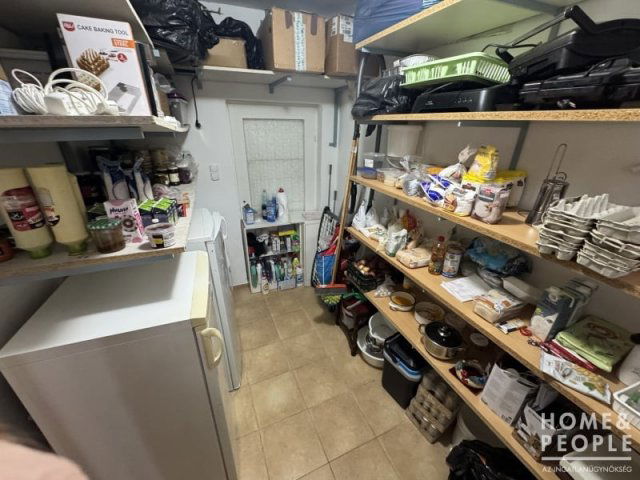 Eladó családi ház, Makón 65 M Ft, 4 szobás