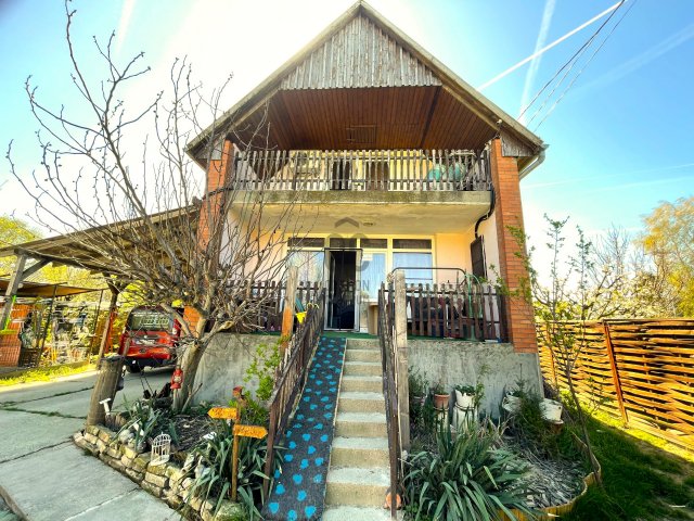 Eladó nyaraló, Dömsödön 49 M Ft, 2 szobás