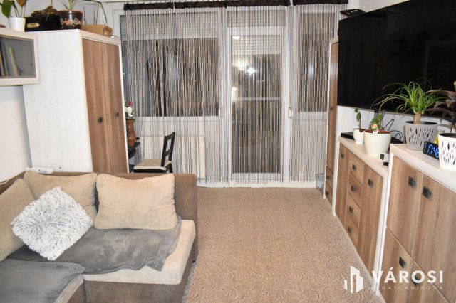 Eladó panellakás, Gyulán 29.9 M Ft, 2 szobás