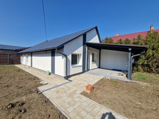 Eladó téglalakás, Szolnokon 69 M Ft, 3 szobás