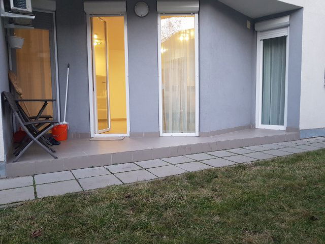 Kiadó téglalakás, albérlet, Debrecenben 250 E Ft / hó
