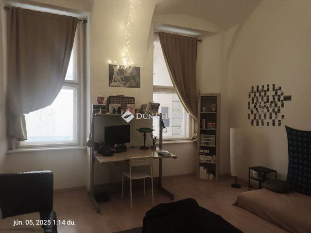 Eladó téglalakás, Budapesten, V. kerületben 84 M Ft, 2 szobás
