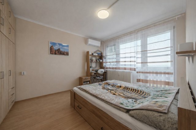 Eladó panellakás, Székesfehérvárott 53.9 M Ft, 2 szobás