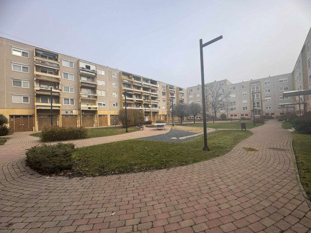 Eladó panellakás, Kazincbarcikán 28.5 M Ft, 2 szobás