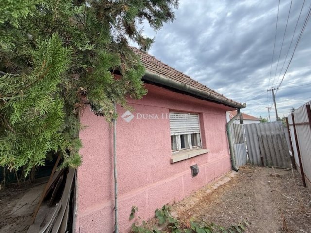 Eladó családi ház, Albertirsán 21.5 M Ft, 1 szobás