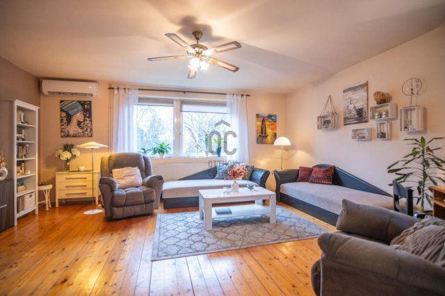 Eladó családi ház, Sóskúton 133.9 M Ft, 7 szobás