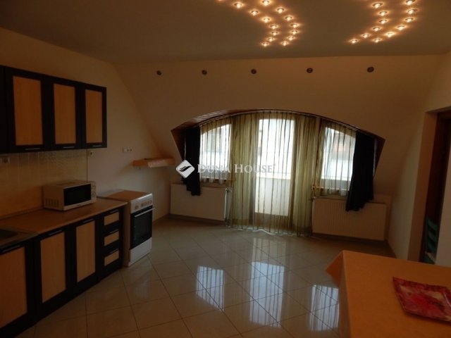 Eladó családi ház, Kecskeméten 115 M Ft, 6 szobás