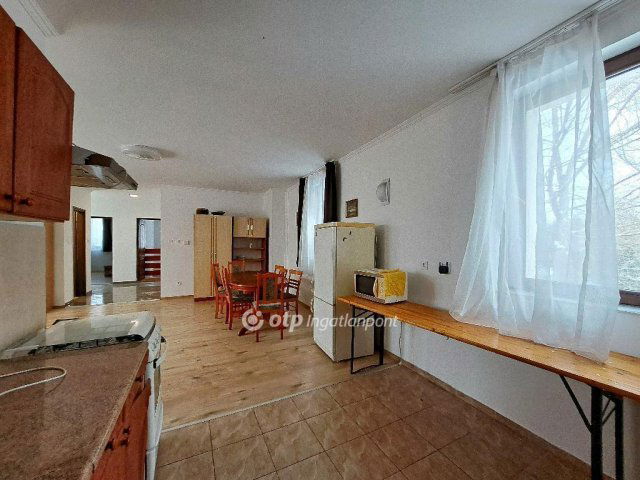 Eladó családi ház, Nyíregyházán 74.5 M Ft, 5 szobás