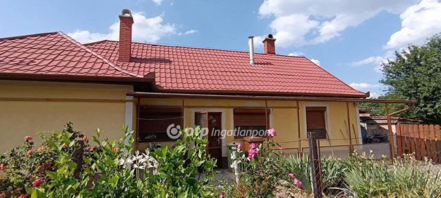Eladó családi ház, Békésen 24.9 M Ft, 1+1 szobás