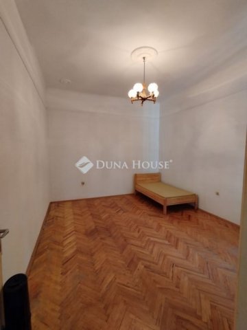 Eladó téglalakás, Budapesten, VIII. kerületben 58.9 M Ft