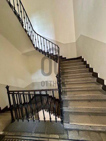 Eladó téglalakás, Budapesten, VI. kerületben 129.9 M Ft