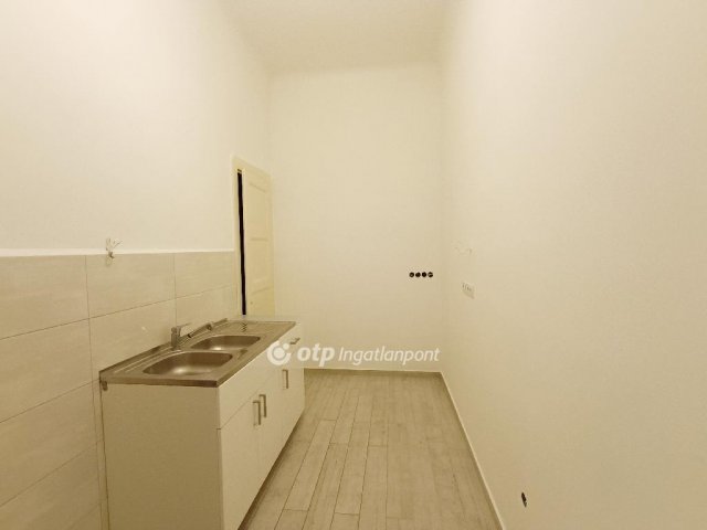 Eladó téglalakás, Budapesten, IX. kerületben 90 M Ft, 2 szobás