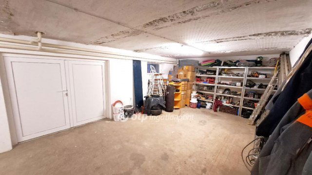 Eladó családi ház, Nagykőrösön 79.9 M Ft, 5+2 szobás