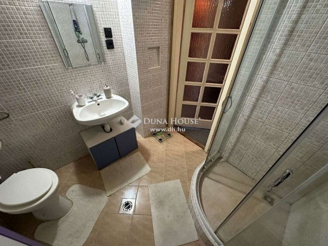 Eladó családi ház, Pilisen 57.9 M Ft, 4 szobás