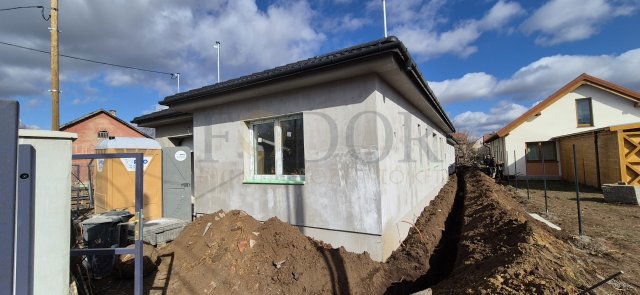 Eladó családi ház, Budapesten, XVIII. kerületben 119.9 M Ft