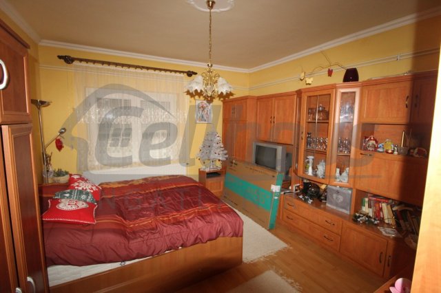 Eladó családi ház, Celldömölkön 63.4 M Ft, 5 szobás