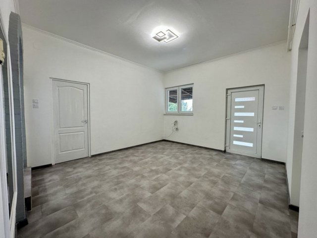 Eladó téglalakás, Szigetszentmiklóson 79.99 M Ft, 4 szobás