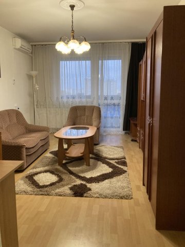 Kiadó panellakás, albérlet, Debrecenben 248 E Ft / hó, 3 szobás
