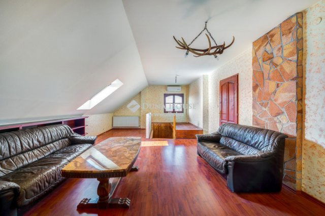 Eladó családi ház, Erdőkertesen 149.9 M Ft, 6 szobás