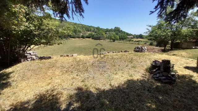 Eladó családi ház, Szekszárdon 21 M Ft, 2 szobás